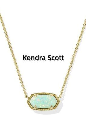 Elisa Gold Short Pendant Necklace